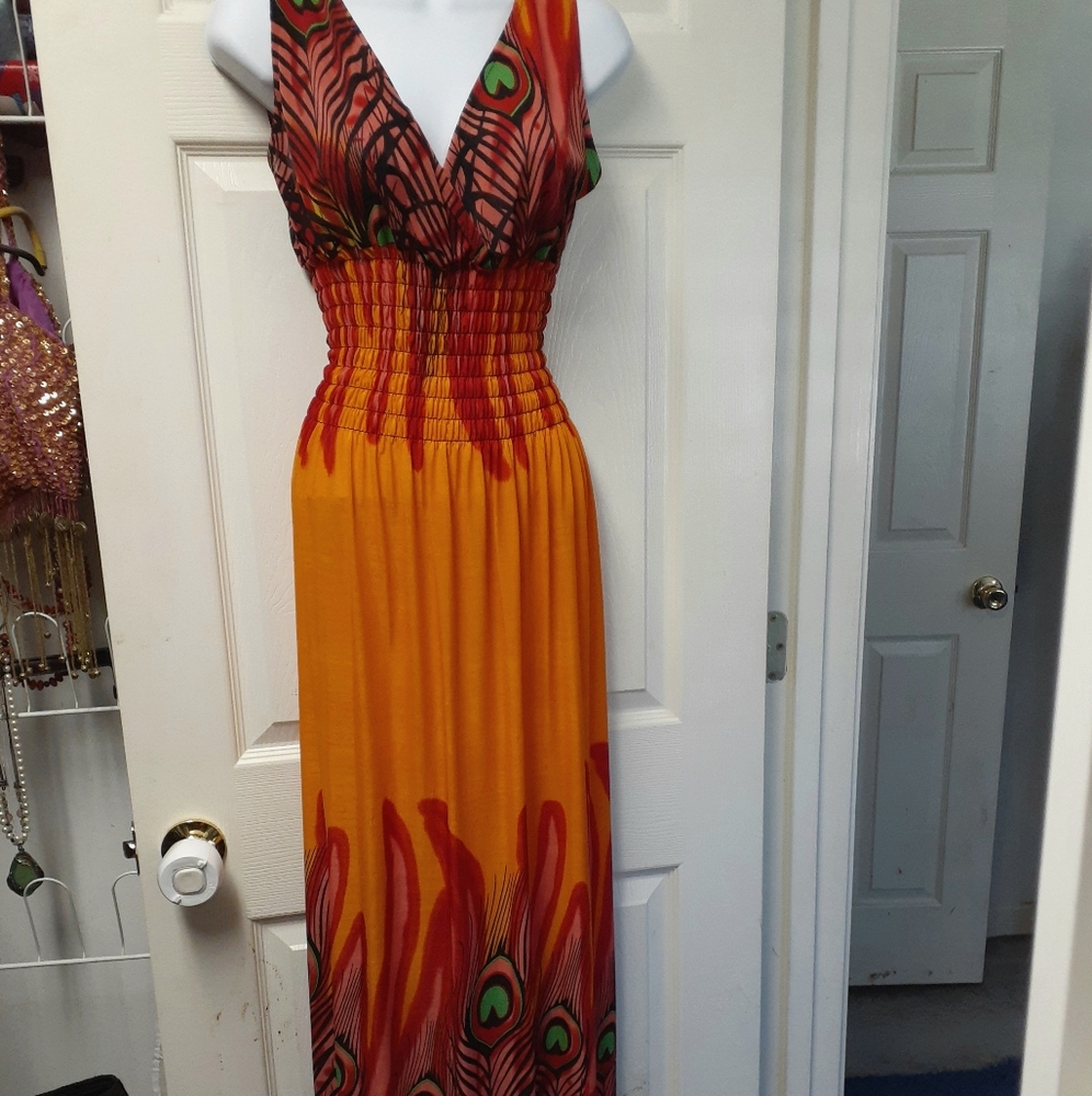 NWOT Plus Sz Orange Peacock Maxi